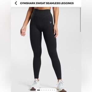 Gym shark leggings